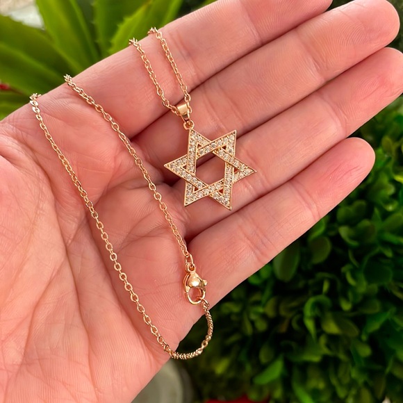 Cubic Zirconia Star Of David Necklace - Picture 8 of 8